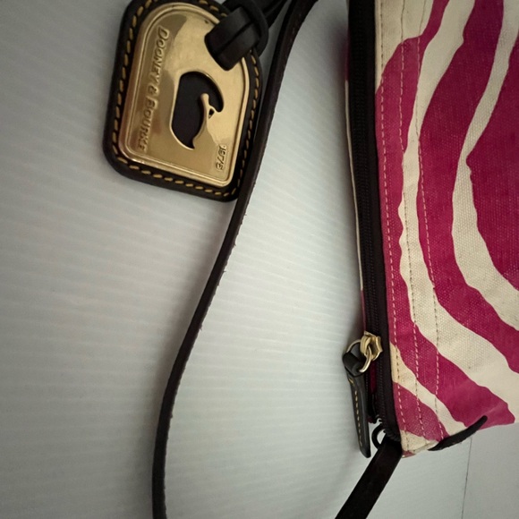 Dooney & Bourke Washed Cotton Canvas w/Leather Trim Small Handbag - sample - Picture 12 of 16